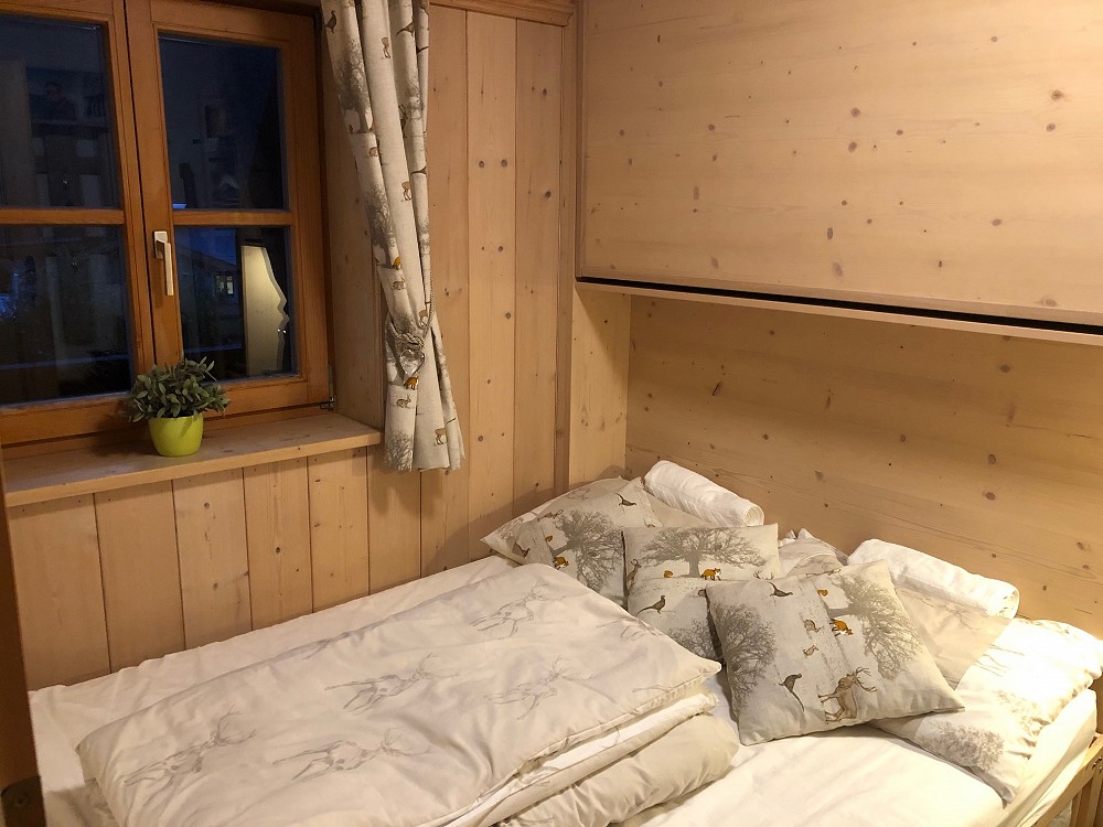 2nd bedroom - double bed + single fold down bed - sleeps 3